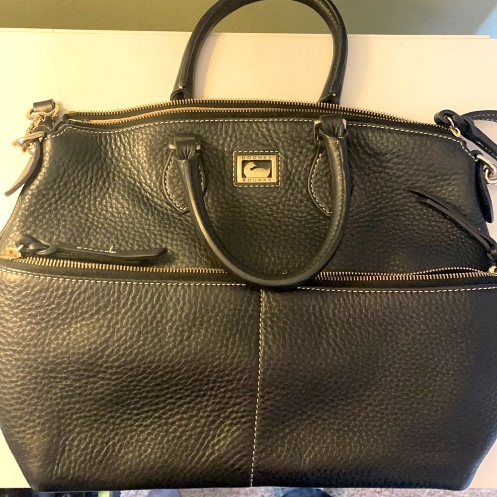 Dooney & Bourke